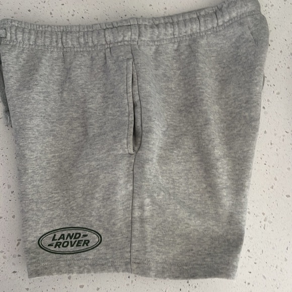 Sold Out
Land Rover Gray Core Fleece Sweat Shorts - Picture 7 of 7